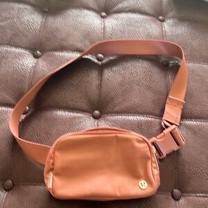 Lululemon everywhere belt bag one1L